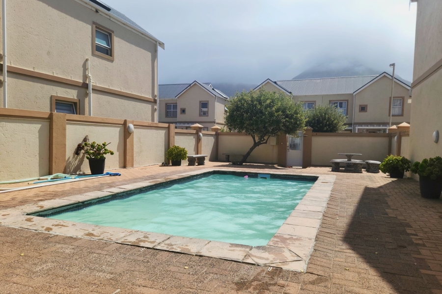 3 Bedroom Property for Sale in Costa Da Gama Western Cape